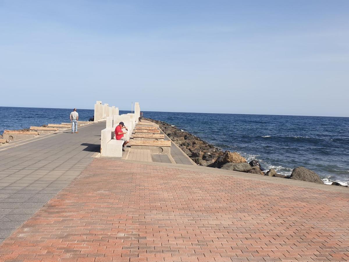 Brisas Del Mar Apartment, One Step From The Sea. El Burrero Exteriör bild